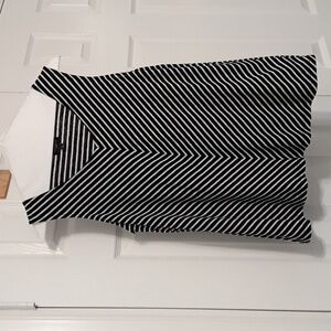 Diagonal stripe tank